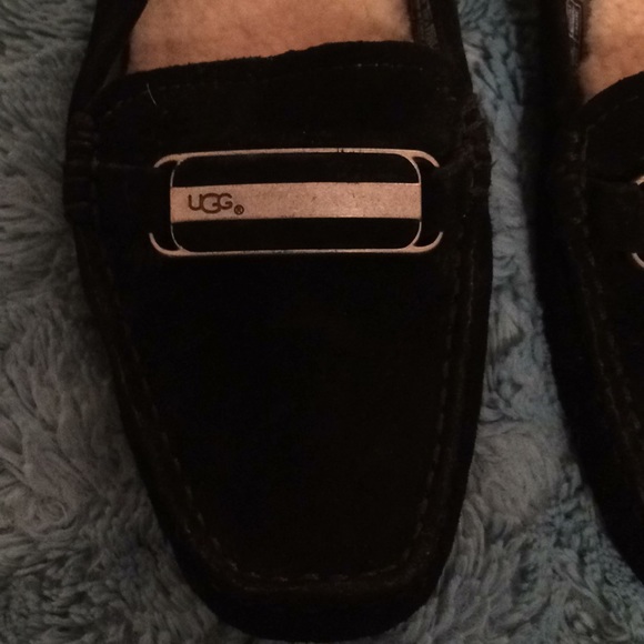 UGG Loafer - Picture 2 of 5